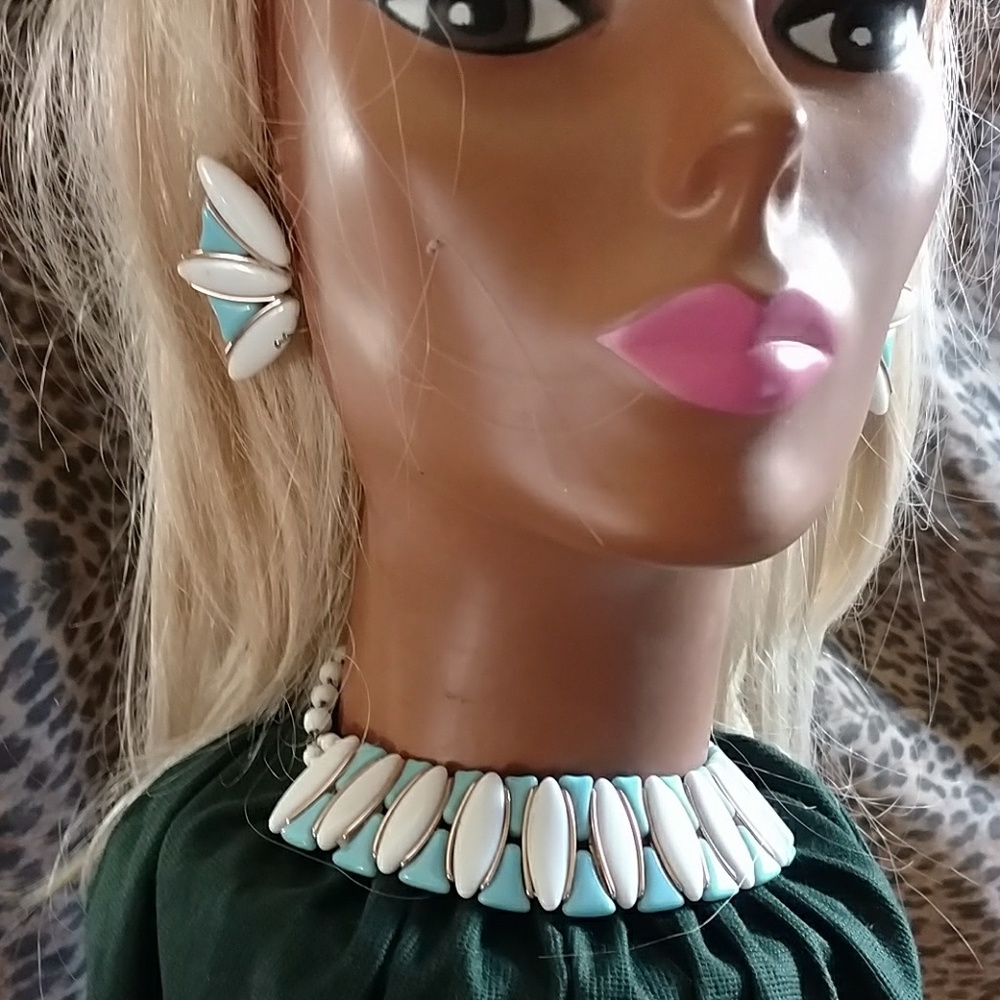 1950's Blue & White 3 pc. Glass Necklace-Earring